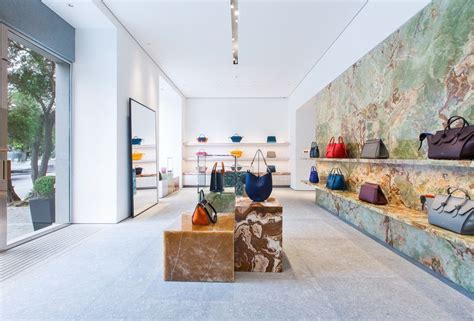 Shops with CÉLINE in Baku title